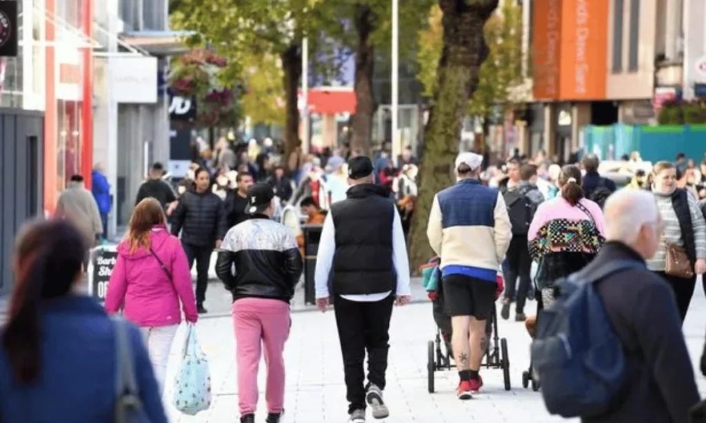 UK £812 Cost of Living Boost in September 2025